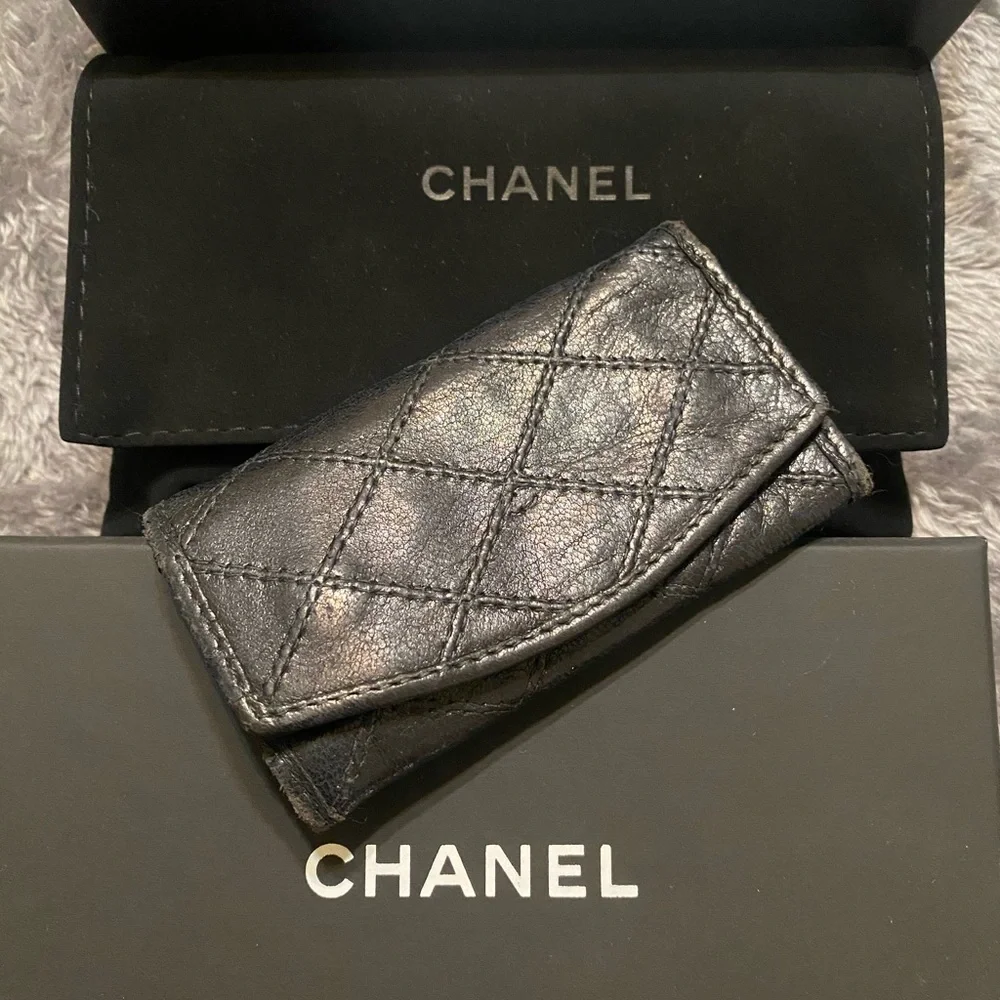 RARE CHANEL 6 key holder - Picture 1 of 15